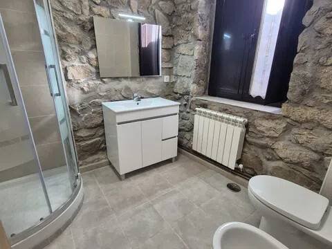 Casa de 140 m² en Gemuño