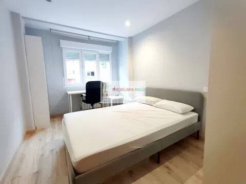 Pis de 80 m² a Oviedo