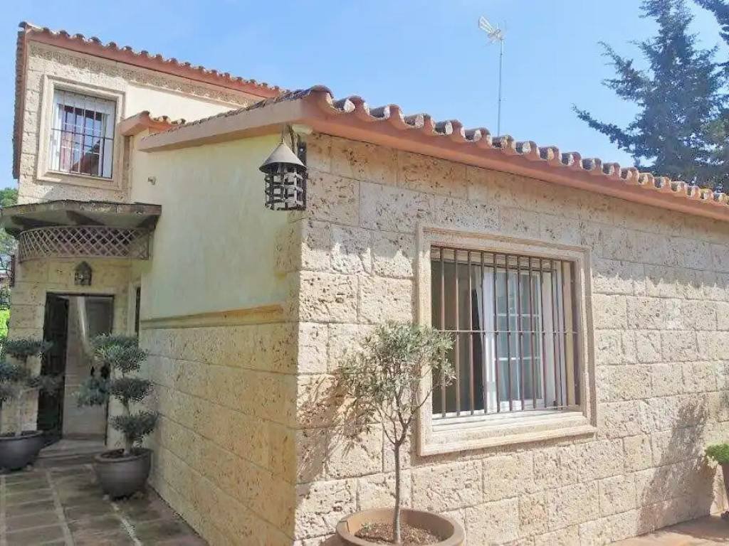 Casa de 180 m² en Marbella