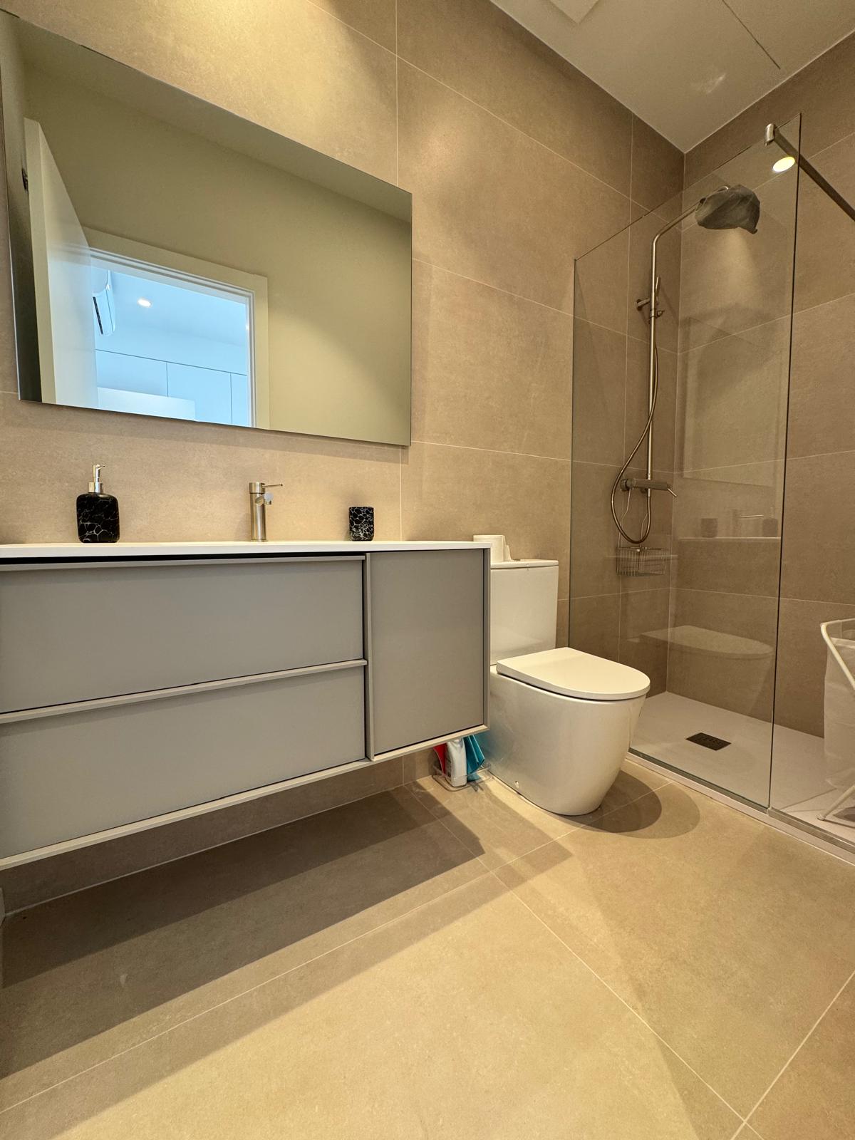 Habitación 300 m², Valencia