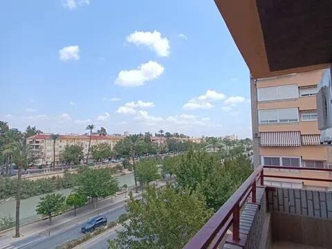 Piso de 120 m² en Murcia