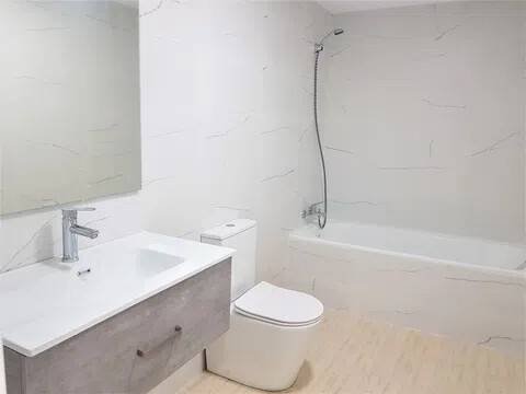 Piso de 95 m² en Camarena