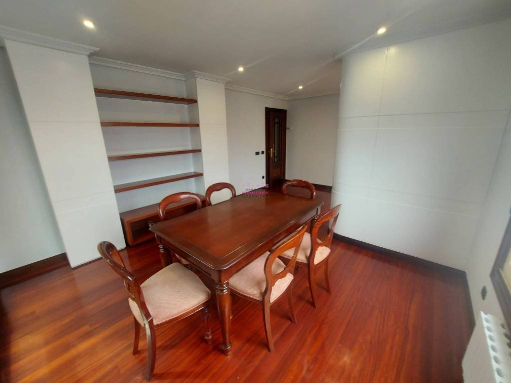 Piso de 86 m² en Vigo