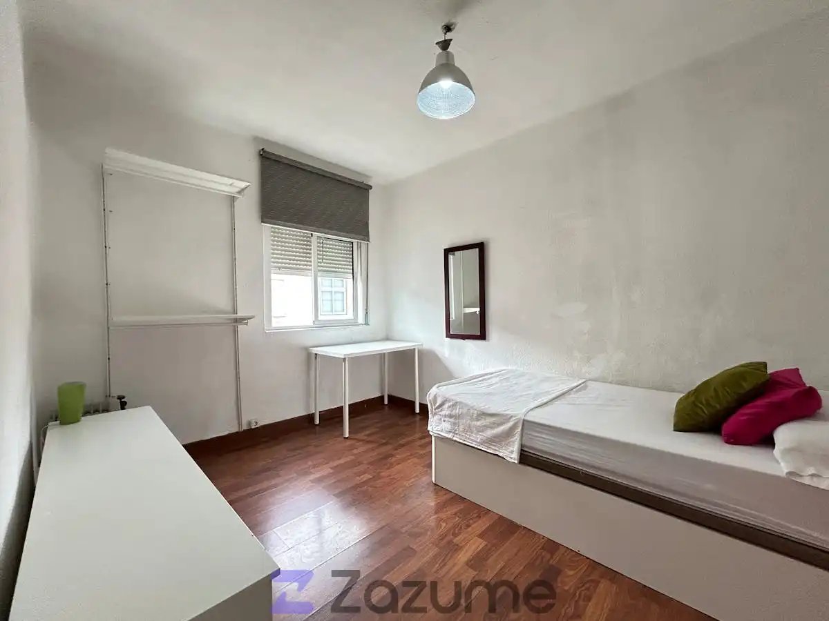 Piso de 90 m² en Granada