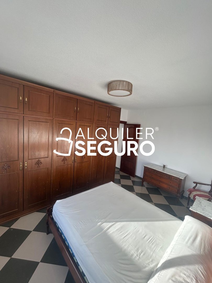 Piso de 100 m² en Granada
