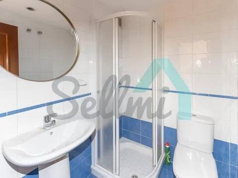 Piso de 77 m² en Oviedo
