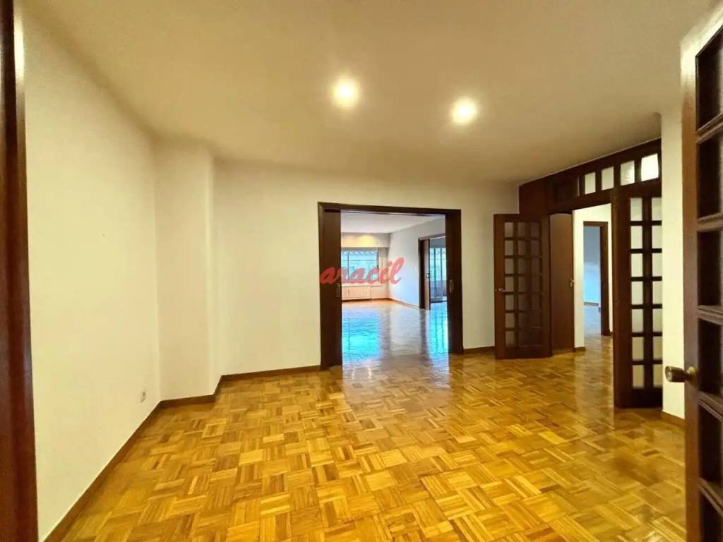 Piso de 267 m² en Ourense