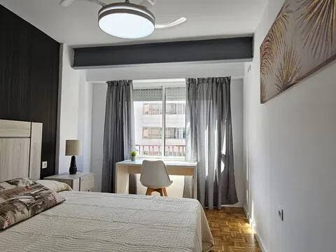 Habitación 130 m², Alicante