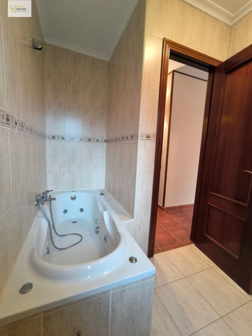Casa de 140 m² a Hazas de Cesto