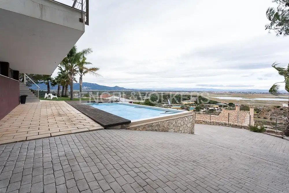 Casa de 320 m² en Cullera