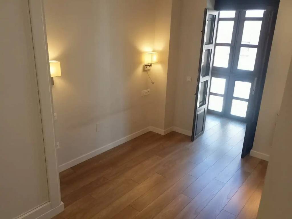 Piso de 100 m² en Oviedo