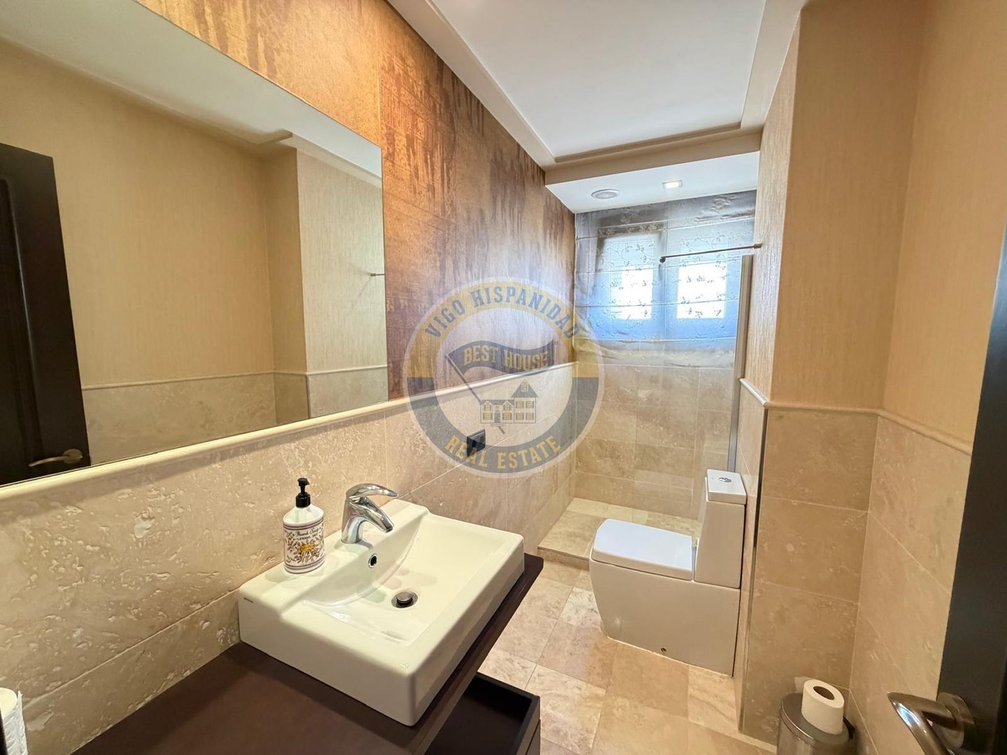 Piso de 250 m² en Vigo