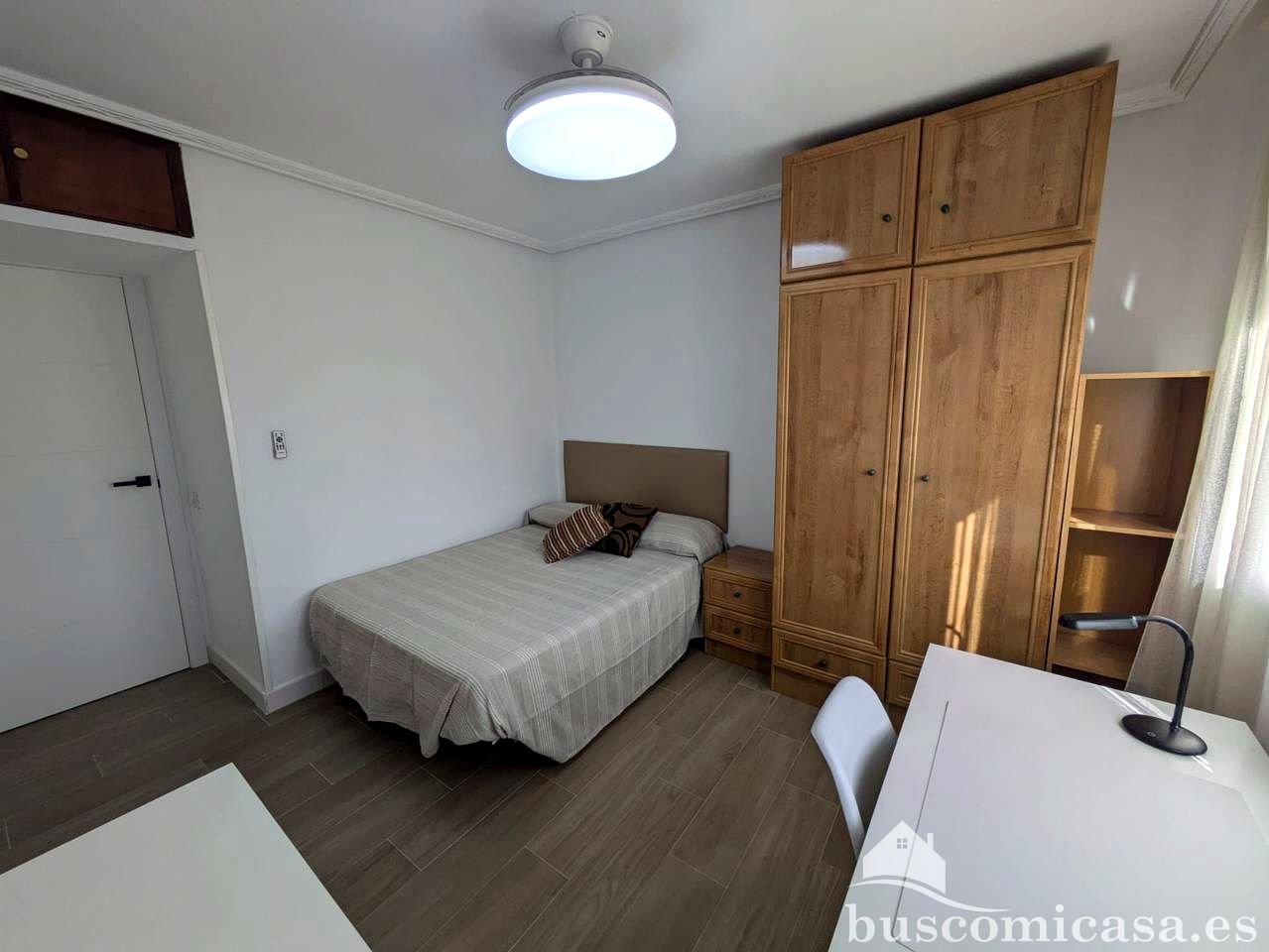 Habitació de lloguer, Linares