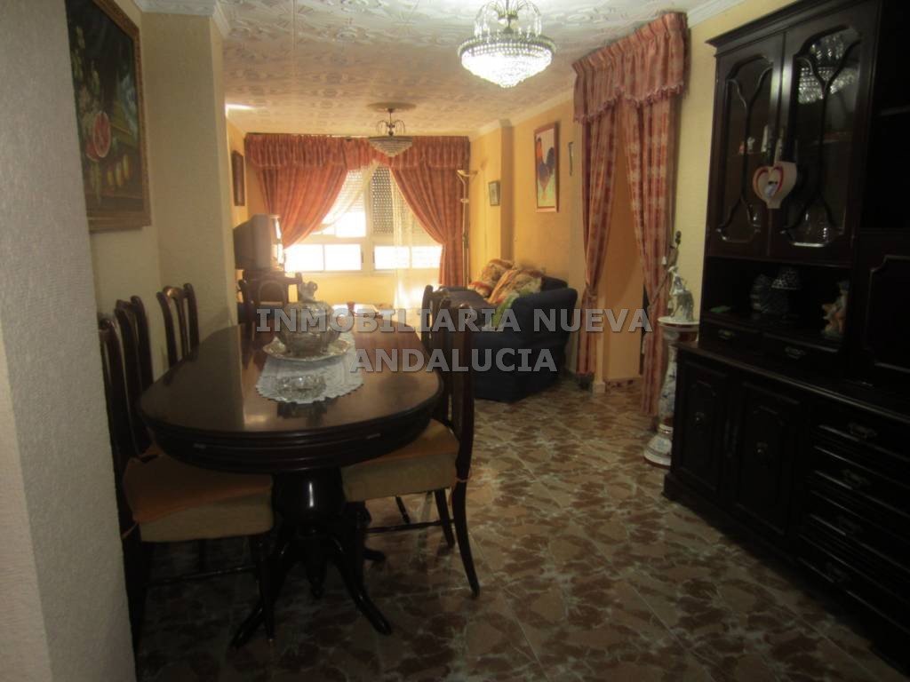 Piso de 95 m² en Almería