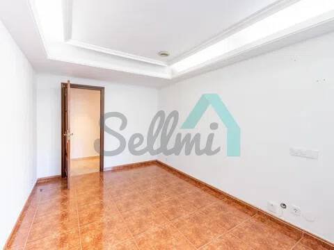Piso de 70 m² en Oviedo