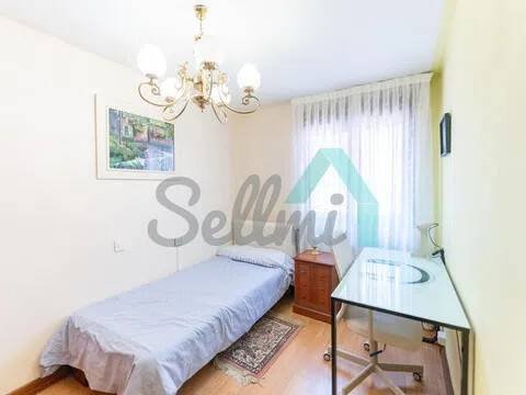 Piso de 42 m² en Oviedo