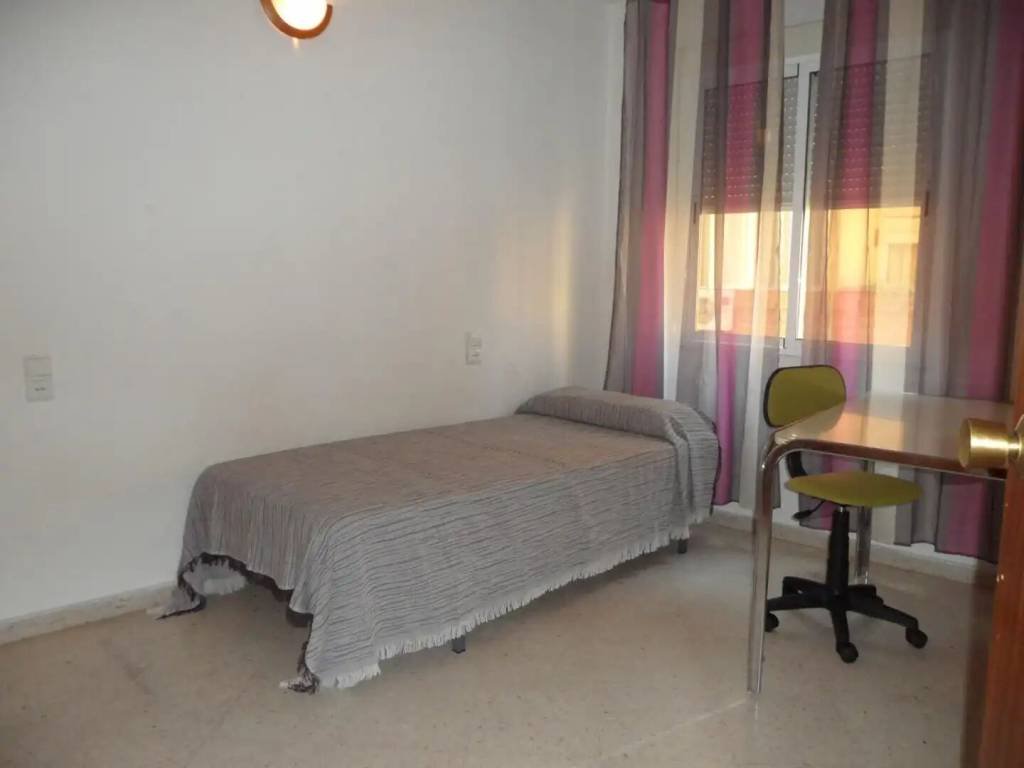 Pis de 93 m² a Còrdova