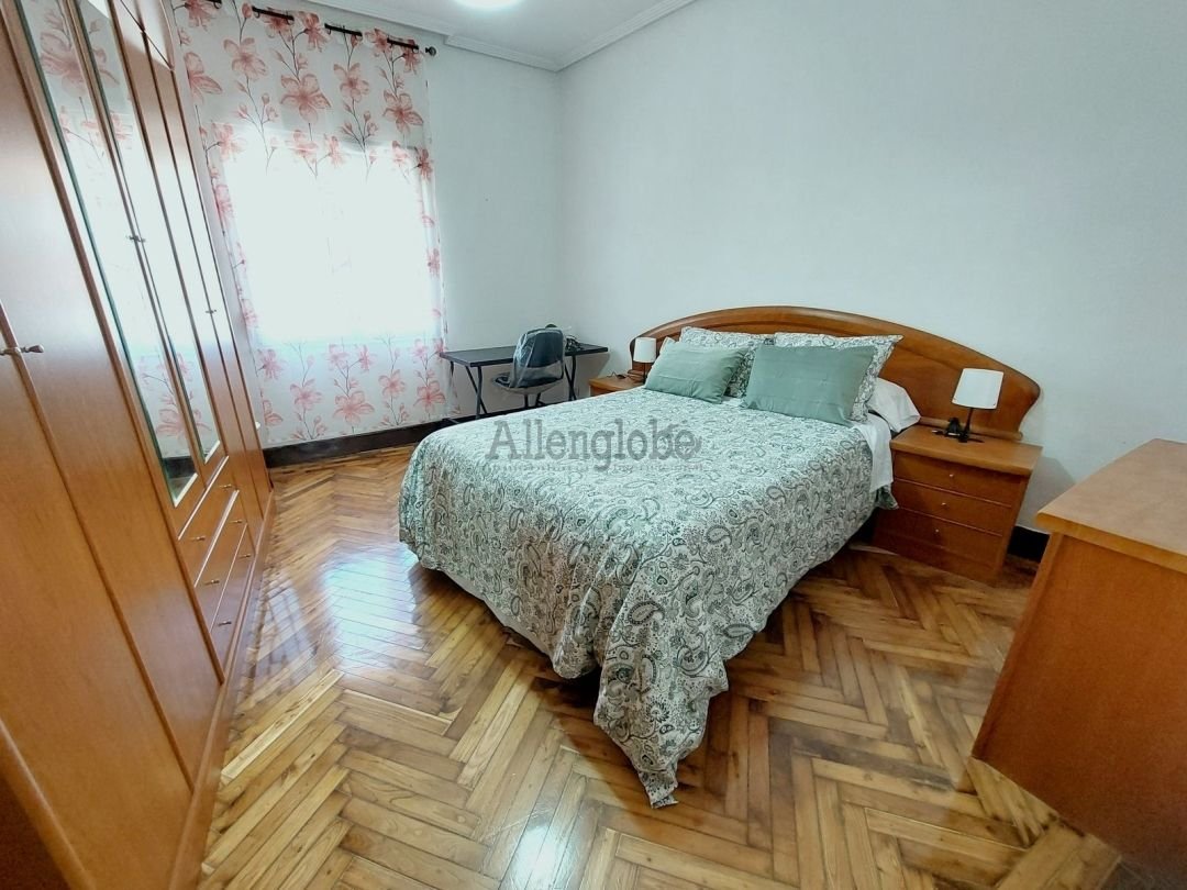 Appartamento 116 m² a Oviedo
