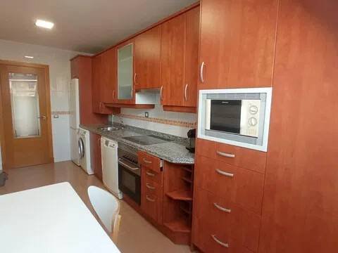 Piso de 93 m² en Oviedo