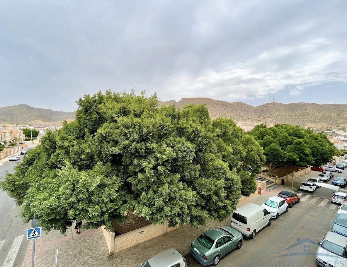 Piso de 135 m² en Roquetas de Mar