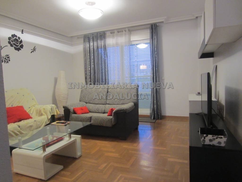 Piso de 95 m² en Almería