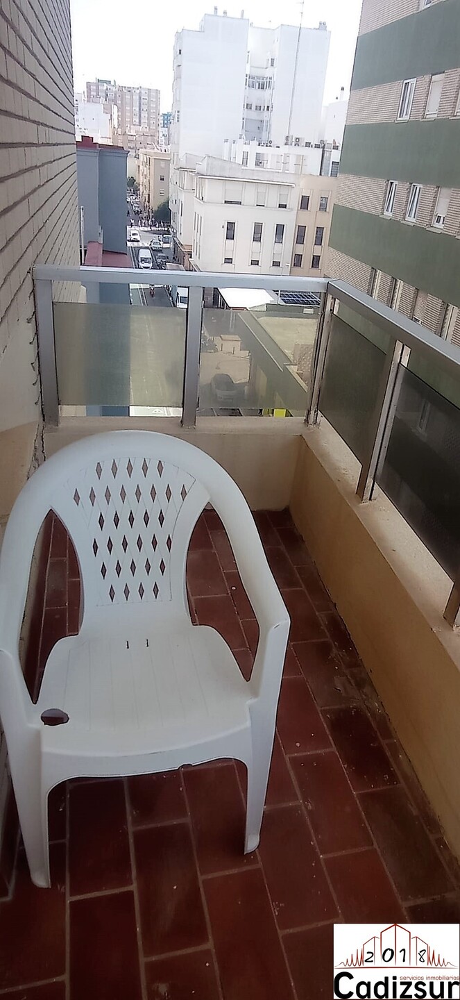 Piso de 57 m² en Cádiz