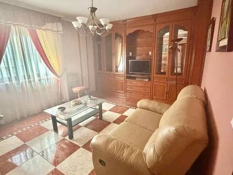 Habitación 110 m², Jaén