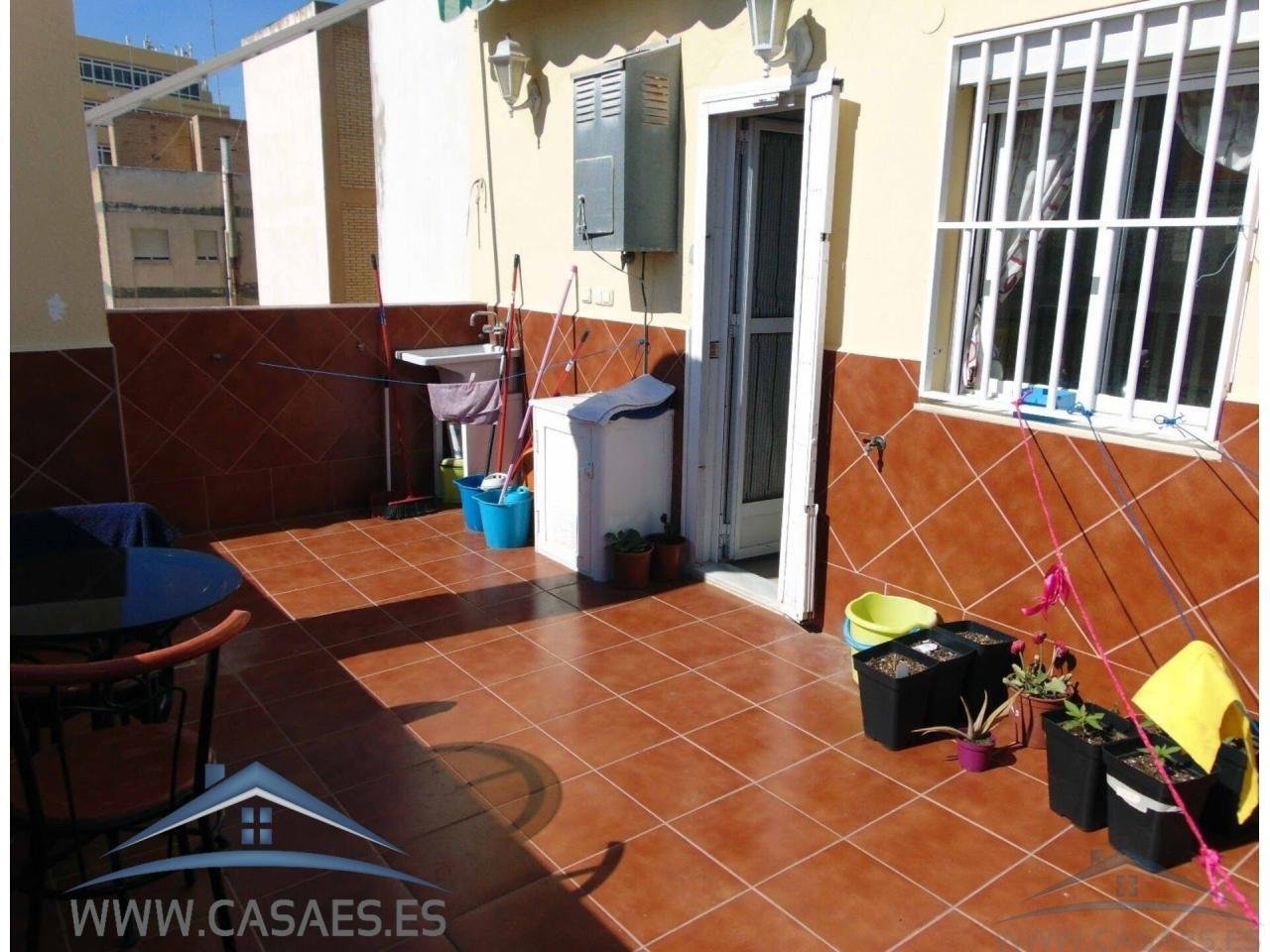 Habitació 15 m², Almeria
