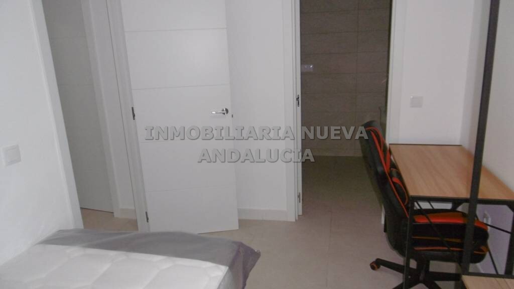 Piso de 90 m² en Almería