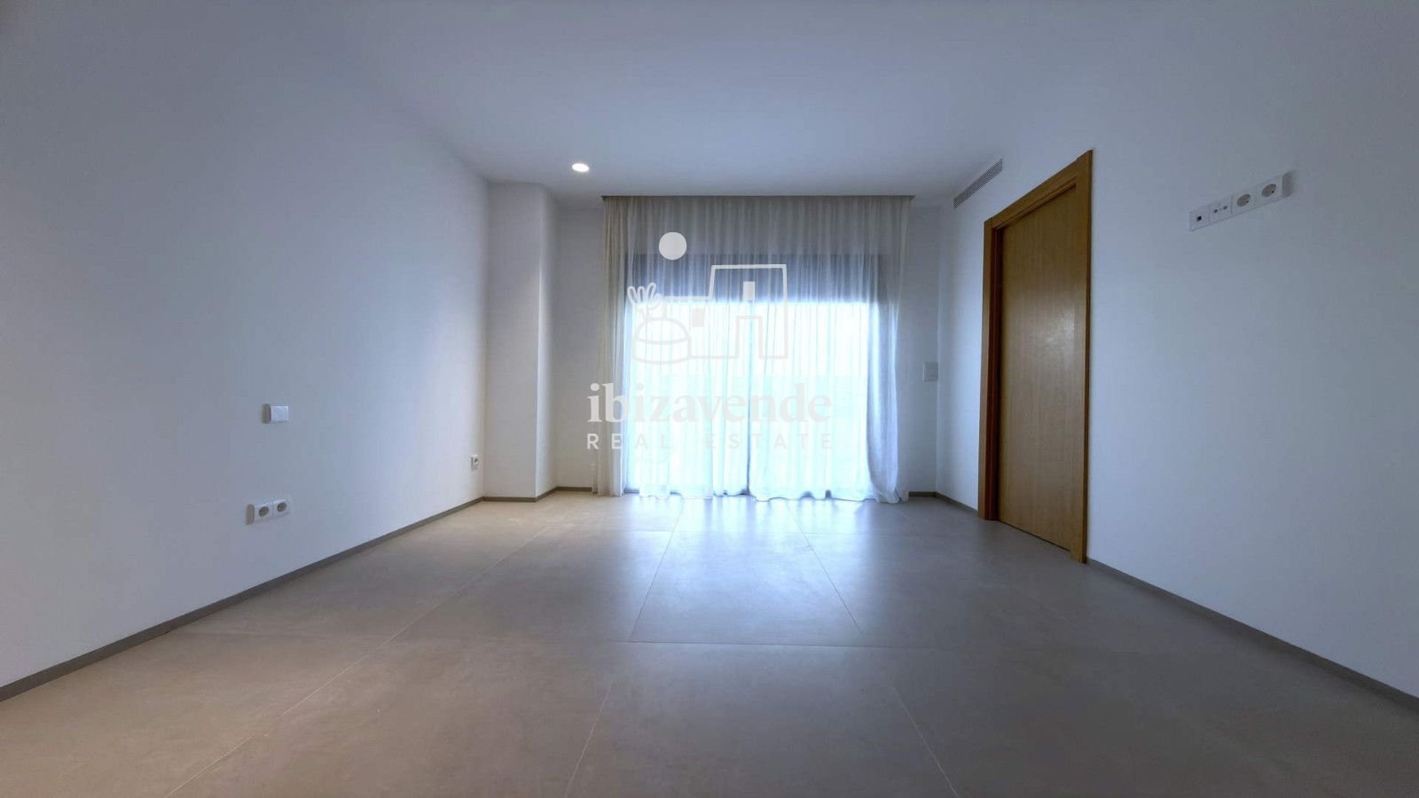 Дом 595 м² в Santa Eulària des Riu