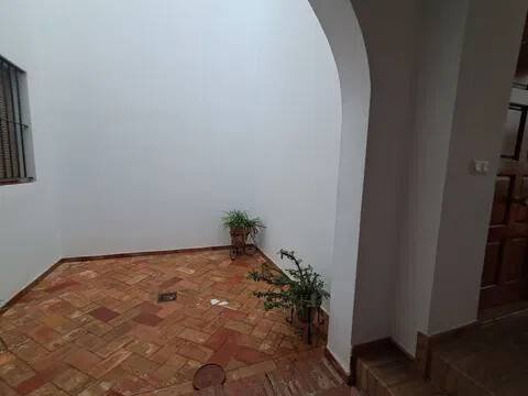Piso de 100 m² en Carmona