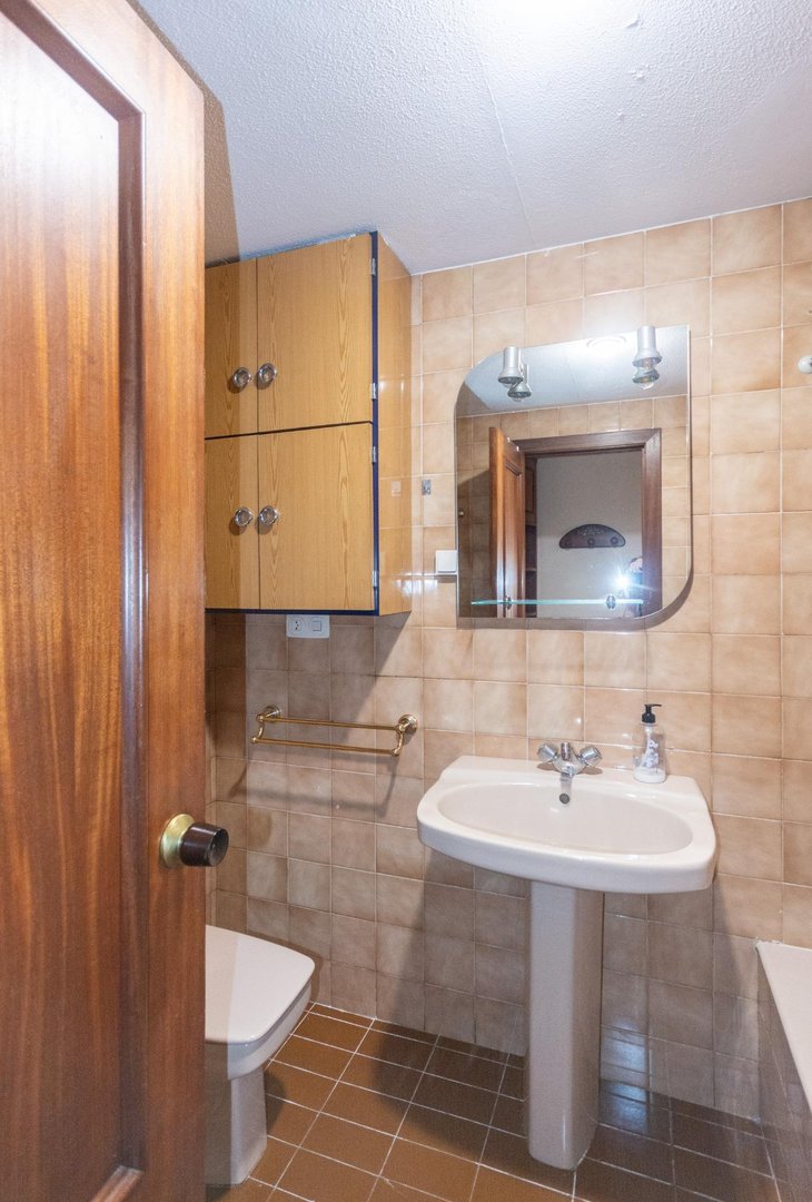 Piso de 63 m² en Oviedo