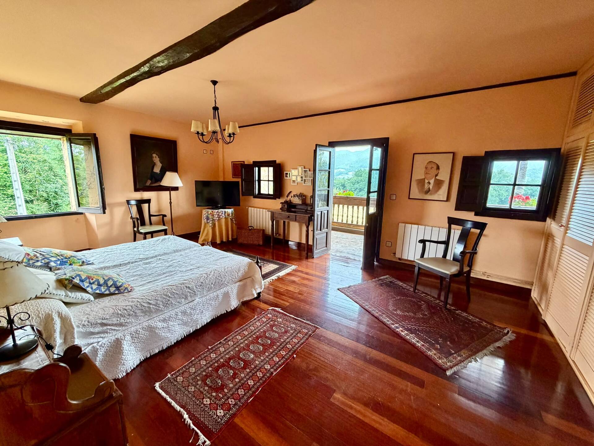 Piso de 500 m² en Nava
