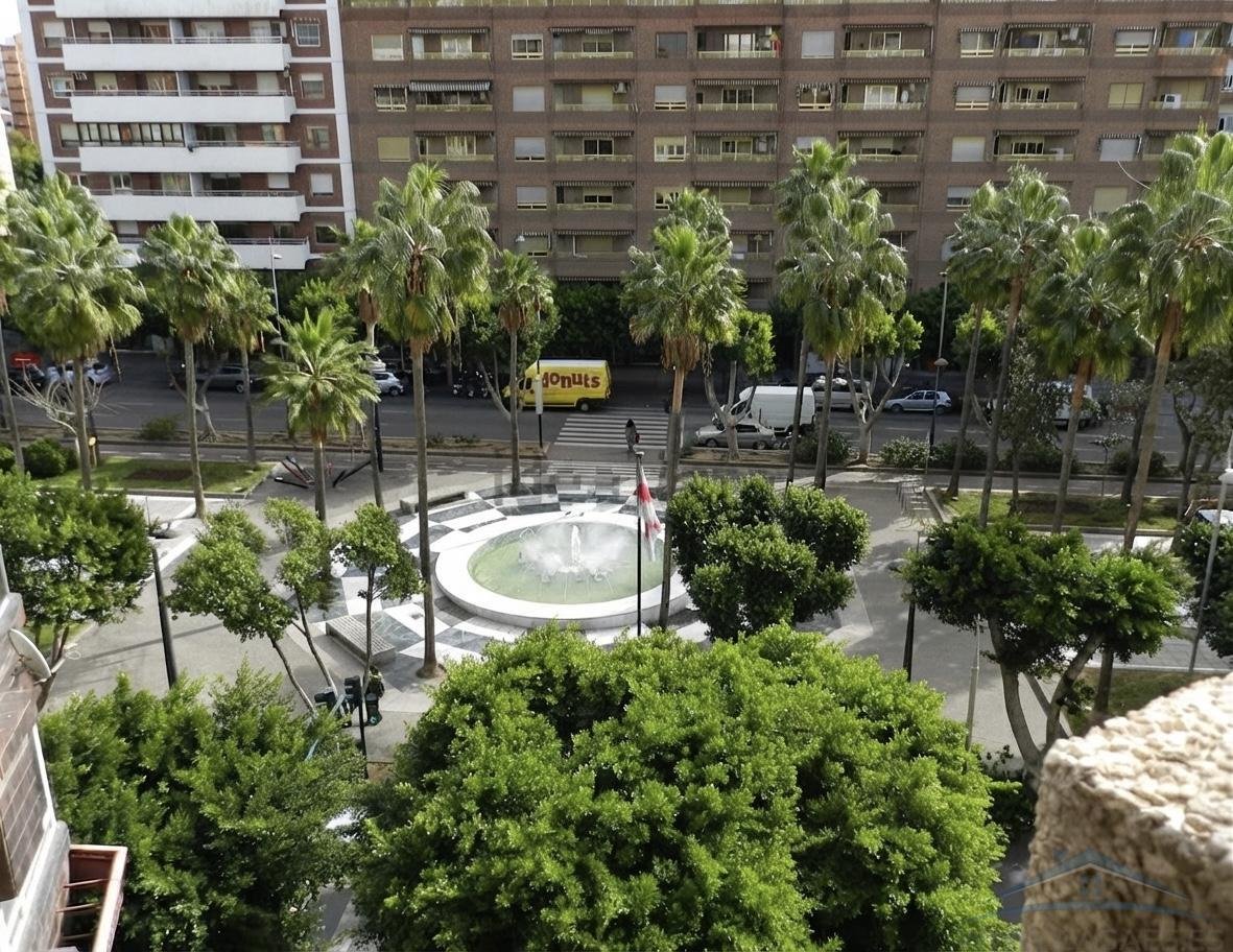 Piso de 130 m² en Almería