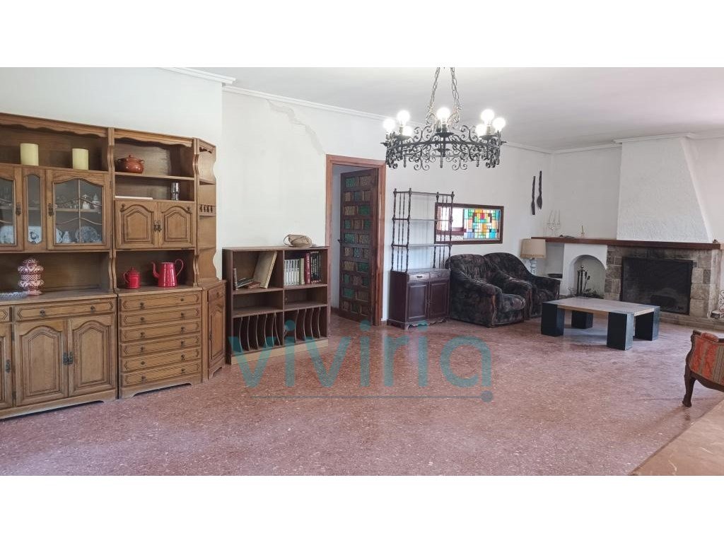 Casa de 373 m² a Paterna