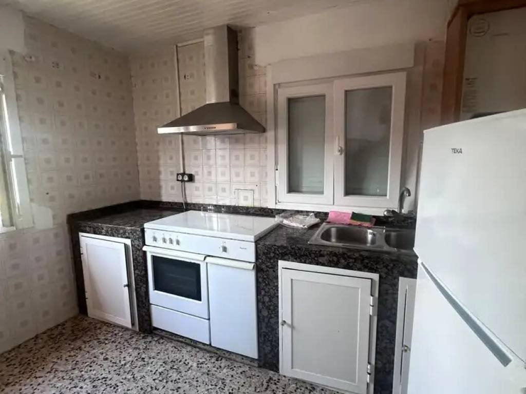 Casa de 95 m² en Parada de Sil
