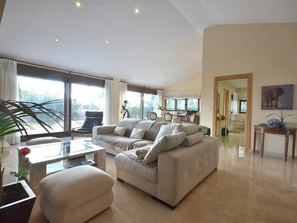 Casa de 350 m² en Albacete