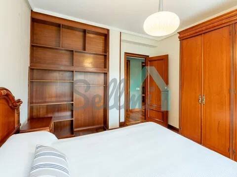 Piso de 122 m² en Oviedo