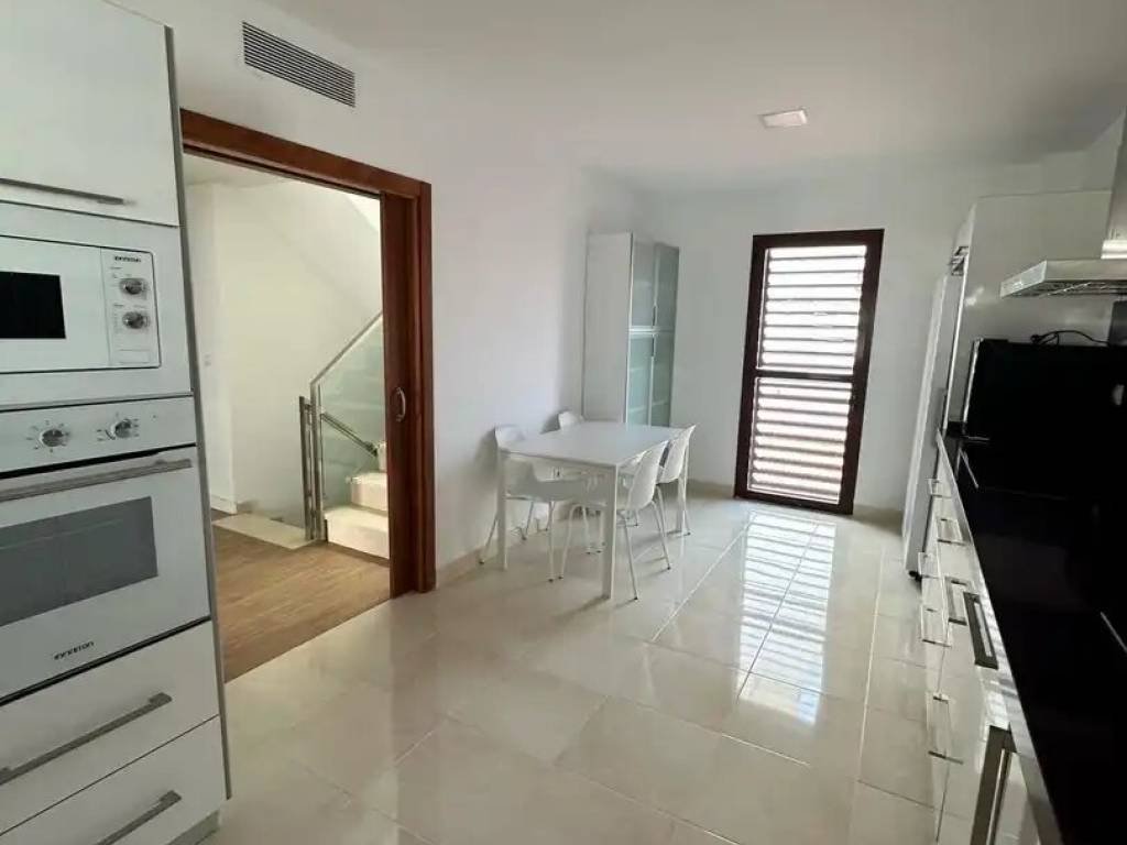 Casa de 340 m² en Dos Hermanas