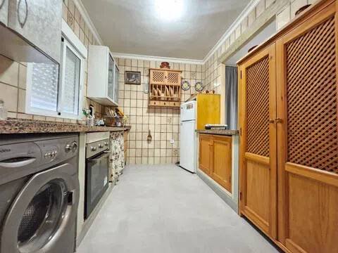 Wohnung 82 m² in Algeciras