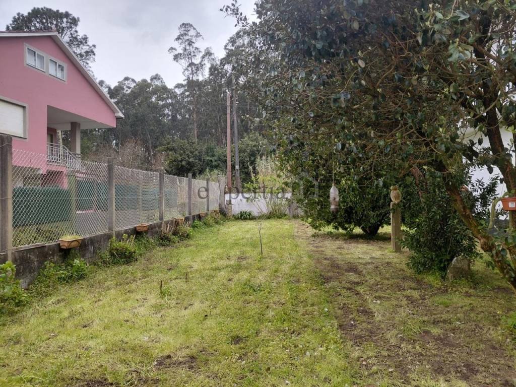 Piso de 90 m² en Boiro
