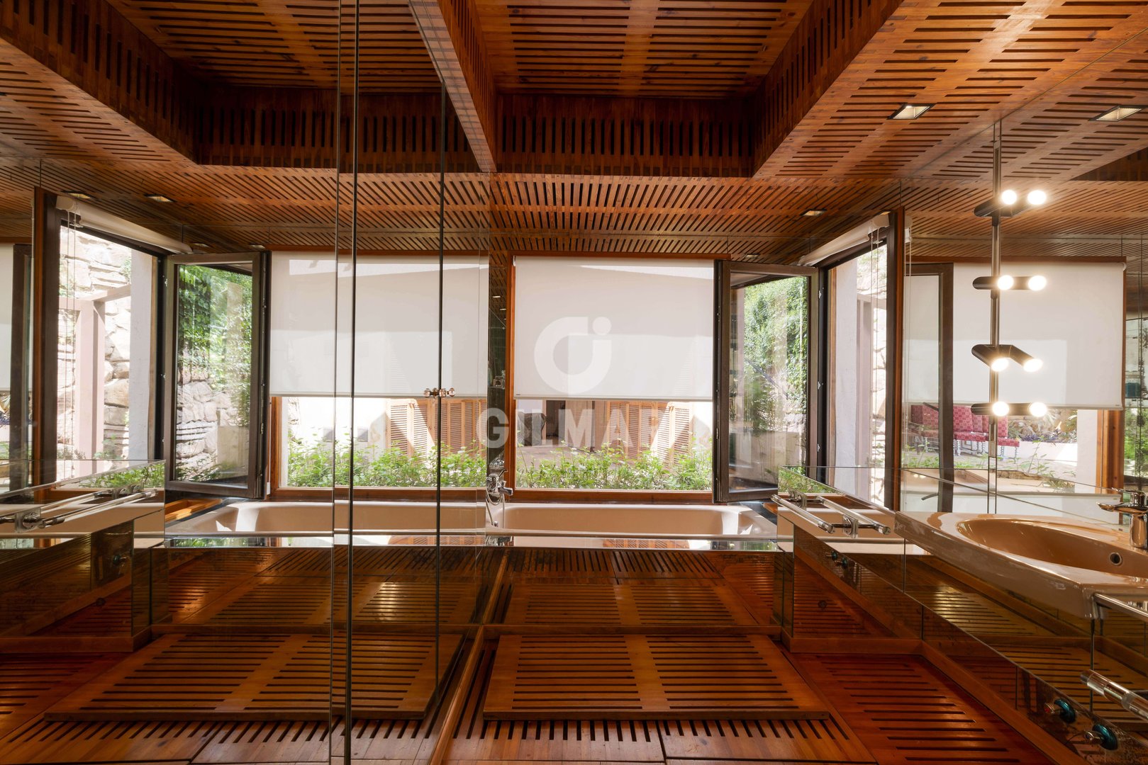 Casa de 400 m² en Luque