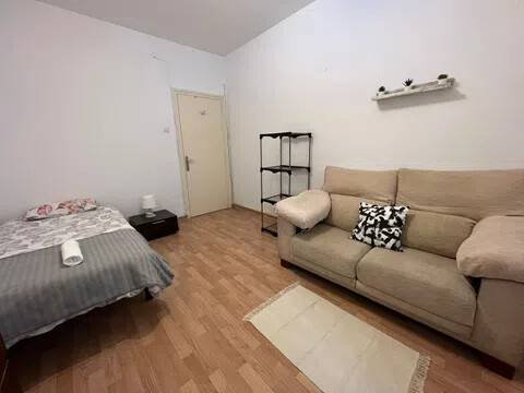 Habitación 115 m², Jaca