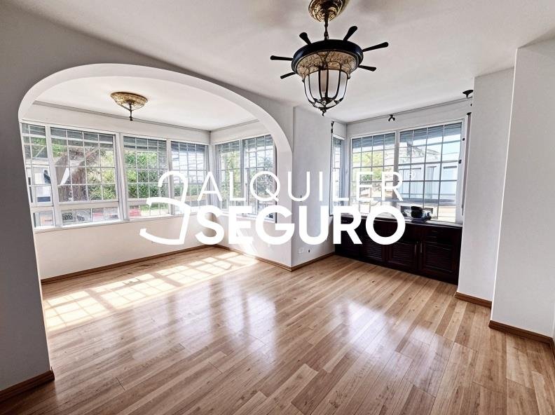 House 160 m² in Madrid