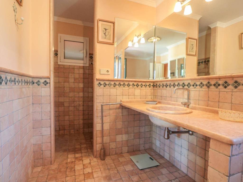 Casa 268 m² a Rocafort