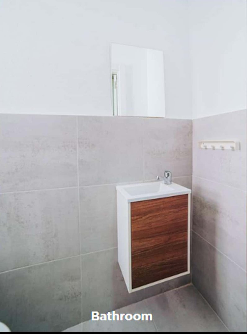 Room for rent, Madrid