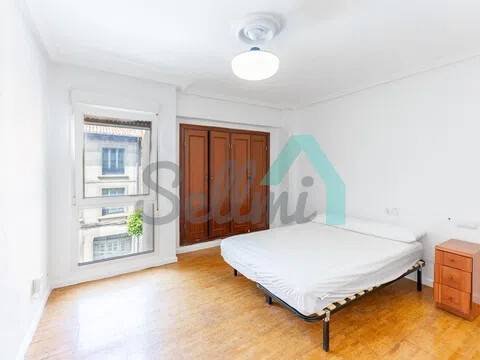 Habitació de lloguer, Oviedo