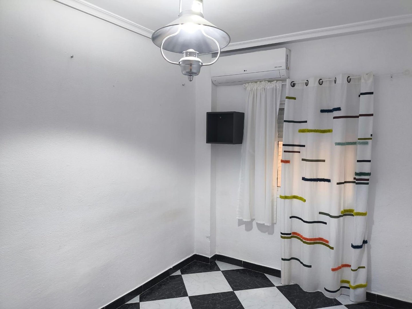 Piso de 80 m² en Sevilla