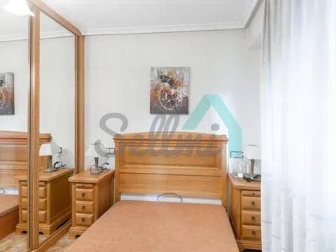 Piso de 80 m² en Oviedo