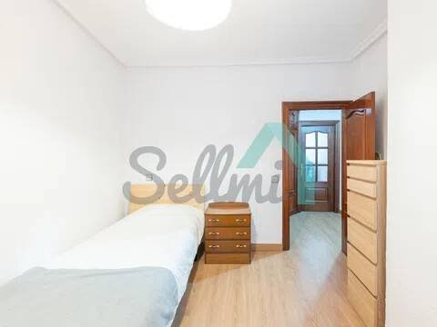 Habitación en alquiler, Oviedo